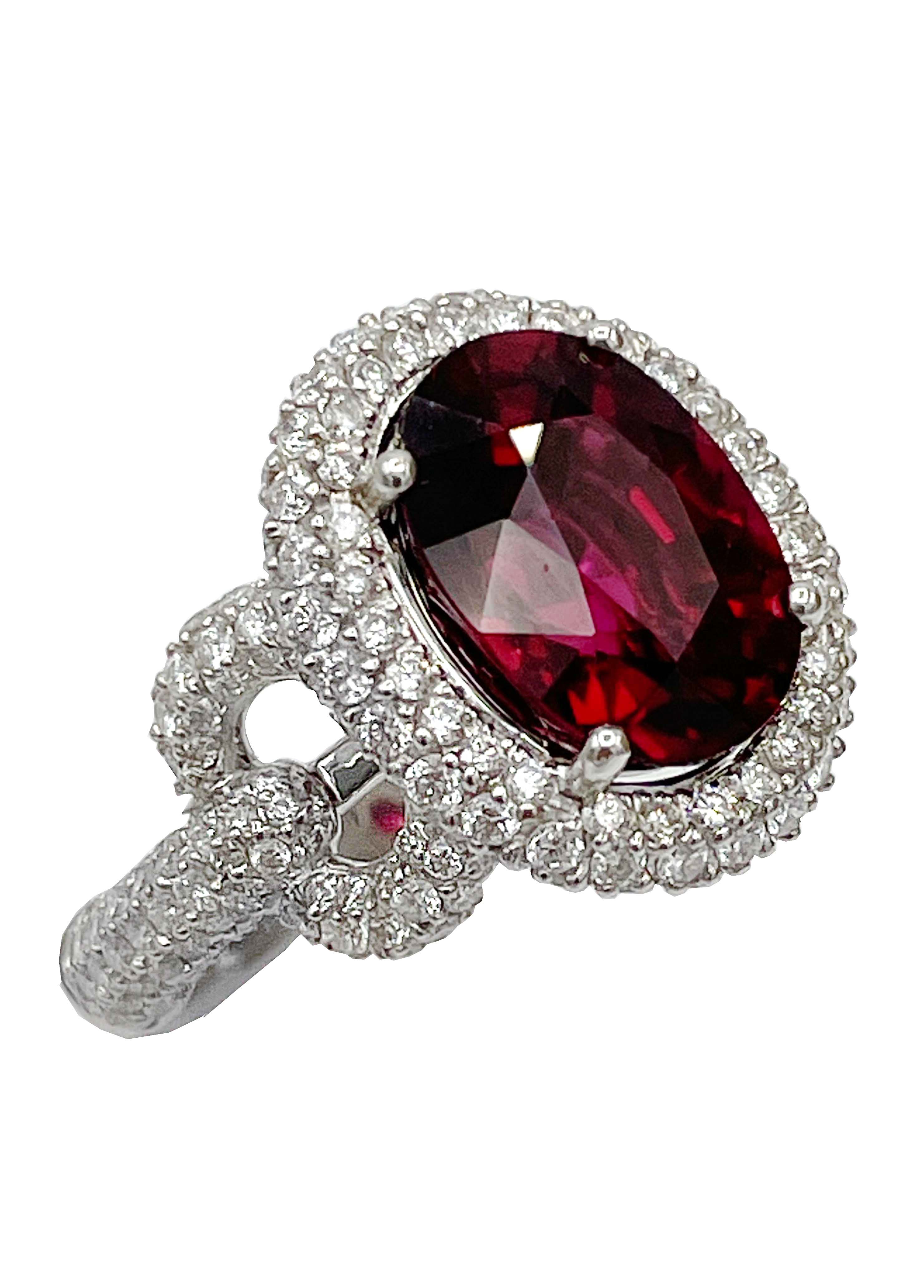 18k White Gold Diamonds and Ruby Ring Image