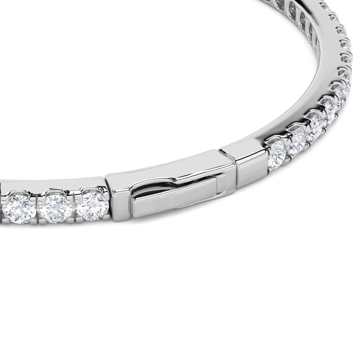 5.5Cttw Round Shaped Lab Grown Diamond (F/VS)  Bracelet in 14K Gold